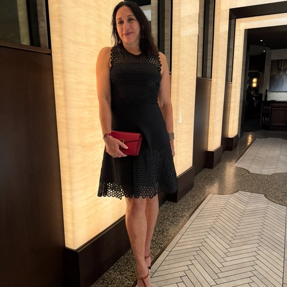 Meet your Posher, Natalie - Picture 3 of 8